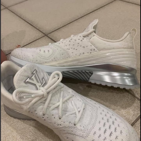 Size 10 1/2 Louis Vuitton shoes 8/10 - Picture 4 of 6